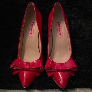 Sexy Betsy Johnson Size 8  candy apple red stilettos.
